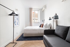 Wi-Fi de cortesia, roupa de cama