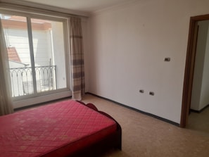 1 bedroom, iron/ironing board, WiFi