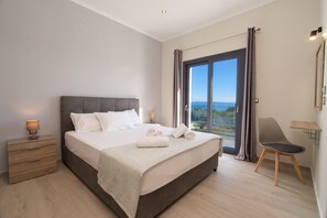 2 slaapkamers, een kluis op de kamer, een strijkplank/strijkijzer