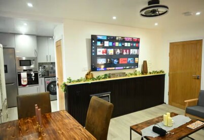 Watermead Retreat Bungalow