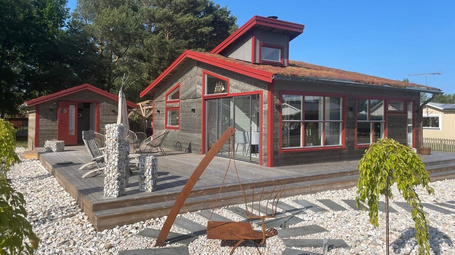 Guesthouse Near Skummelsov Beach