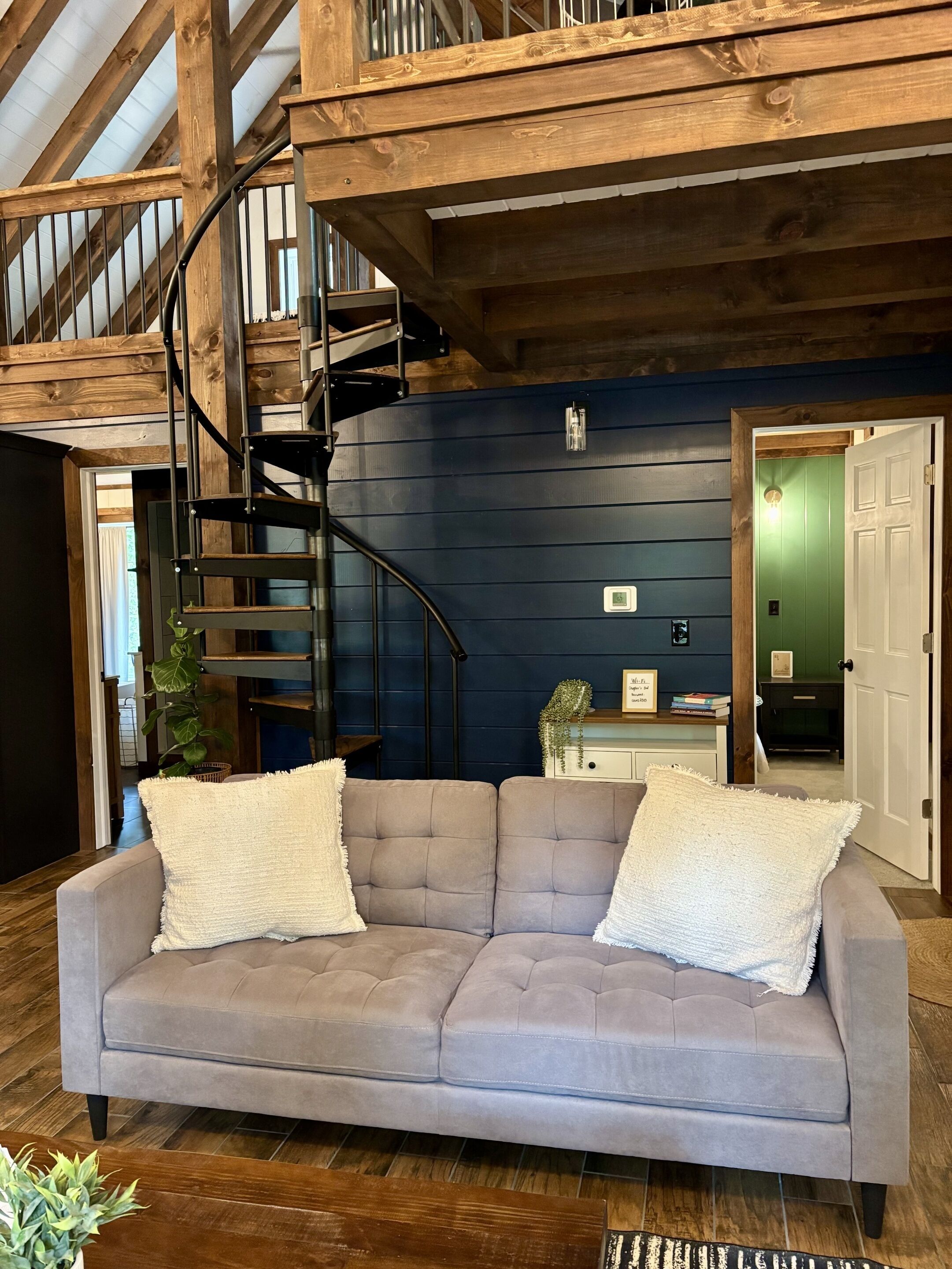 Televisie en een open haard