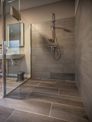 Apartment | Bathroom - Ground Floor Romantic Apt in Valkenburg (Valkenburg aan de Geul)