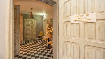 Apartemen | Resepsionis