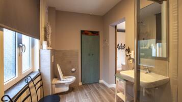 Apartment | Bathroom
