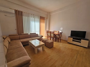 Living area - Albania Dream Saranda Apartments (Sarandë)