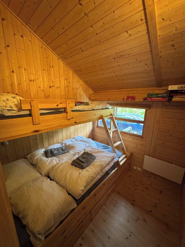 Cabin, 5 Bedrooms, Accessible, Smoking | 5 bedrooms
