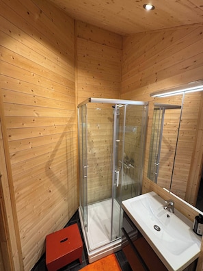 Cabana, 5 quartos, acessível, para fumantes | Banheiro