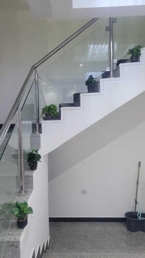 Televisión LED de 40 pulgadas con canales vía satélite