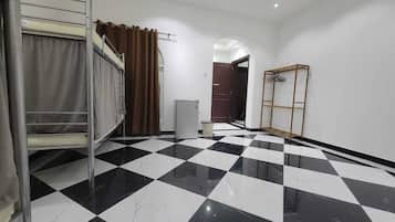 Dundyner, memory foam-senger, strykejern/-brett og wi-fi (inkludert)