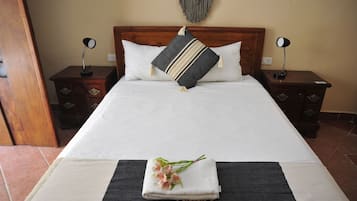 Basic Double Room | Individually decorated, individually furnished, free WiFi