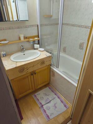 Hair dryer, towels, toilet paper