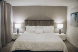 7 chambres, fer et planche à repasser, Wi-Fi, draps fournis