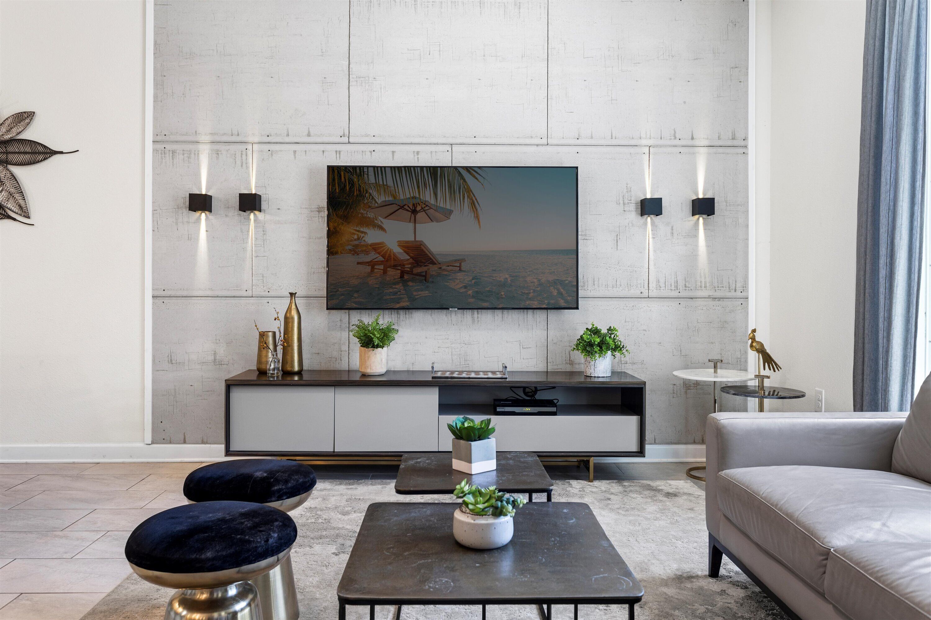 TV