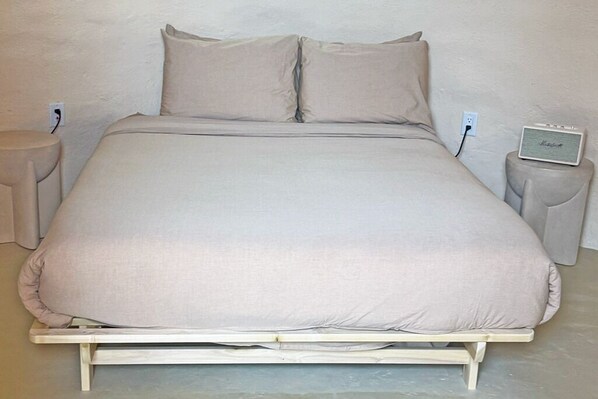 2 bedrooms, bed sheets