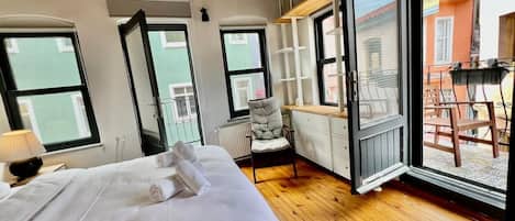 Villa, City View | Iron/ironing board, free WiFi, bed sheets