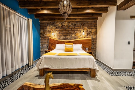 Luxury Room | Free WiFi