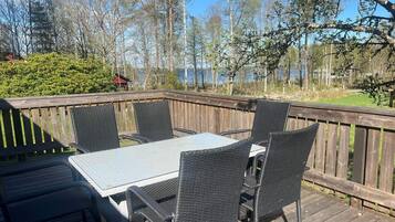 House | Outdoor dining