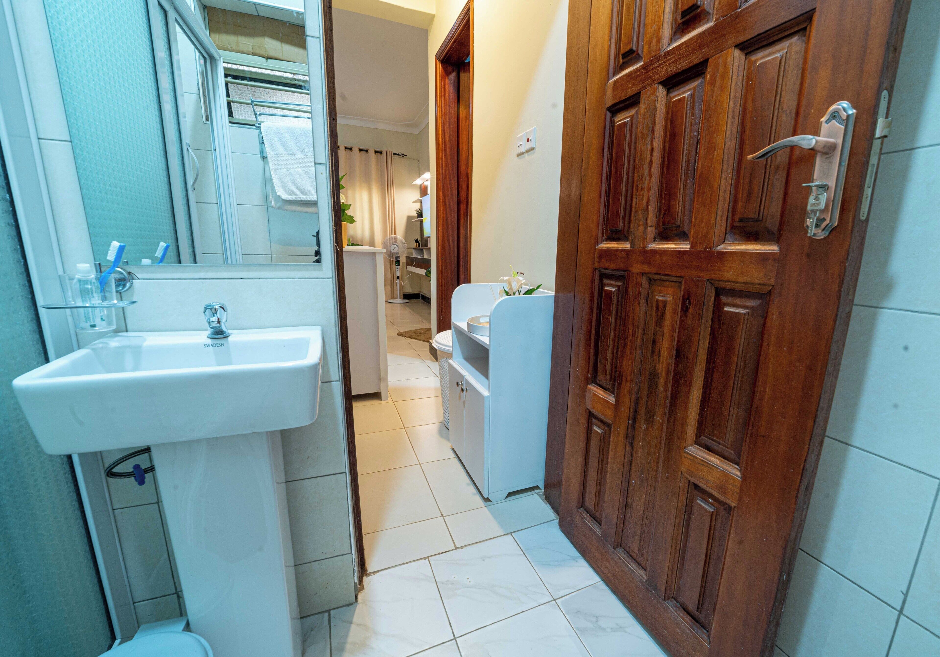 Dusche, Haartrockner, Bidet, Handtücher
