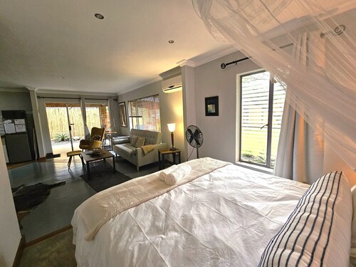 Contemporary and private self-catering apartment