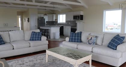1817 Oceanfront Bed & Breakfast