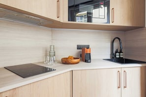 House | Private kitchen | Fridge, microwave, stovetop, coffee/tea maker