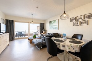 Living room - Apartment in Blankenberge With Sea View (Blankenberge)
