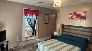 4 bedrooms, WiFi, bed sheets