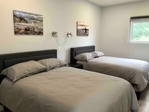 4 chambres, fer et planche à repasser, lit parapluie, Wi-Fi gratuit