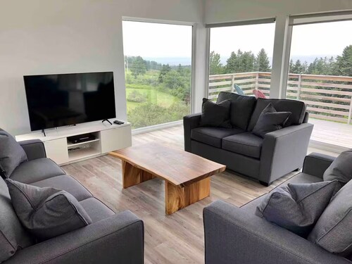 Banks Rd Modern Oceanside Oasis