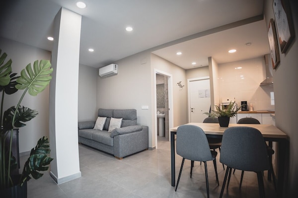 Standard Apartment, City View | Desk, laptop workspace, free WiFi