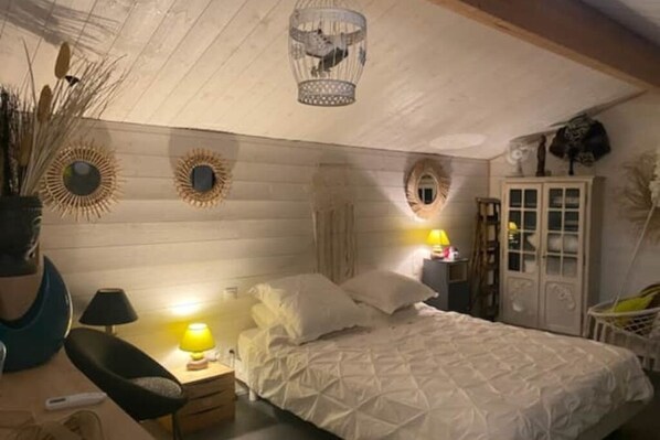 1 bedroom, WiFi, bed sheets