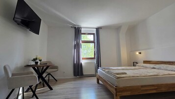 Quarto casal luxo, banheiro privativo | Wi-Fi de cortesia