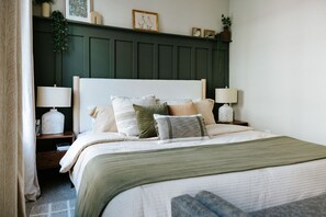 1 chambre, fer et planche à repasser, lit parapluie, Wi-Fi gratuit