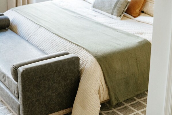 1 bedroom, iron/ironing board, travel cot, free WiFi