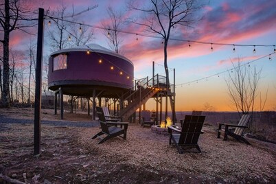 Starlit Haven | Hot Tub, Stargazing Loft, Nature Retreat in PA Wilds