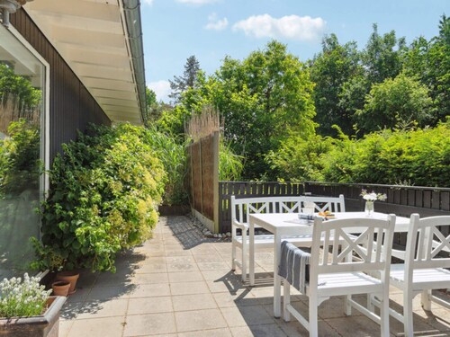 6 Person Holiday Home in Dronningmolle