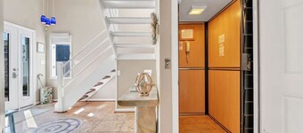 NEW! Beach House 7Bd 5Bth Pool / Hot Tub / Boating