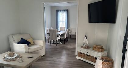 3BR, 4-Bed Home in Port Clinton