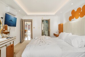 2 chambres, fer et planche à repasser, Wi-Fi gratuit, draps fournis