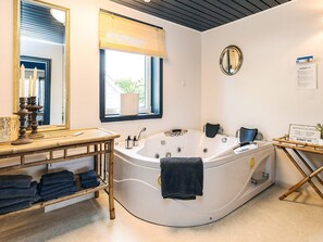 House | Spa treatment - 5 Person Holiday Home in Snedsted (Snedsted)