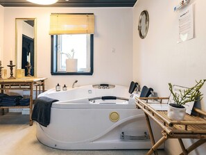 House | Spa treatment - 5 Person Holiday Home in Snedsted (Snedsted)