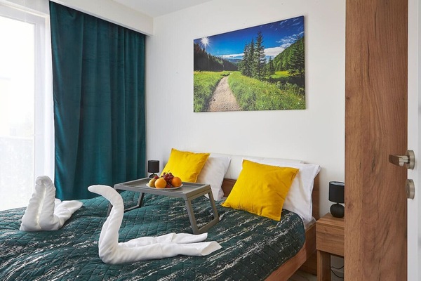 Bedroom - Comfortable bedroom with Queen Size Bed - book now with Rentujemy.com