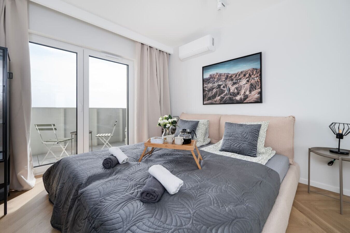 3 bedrooms, desk, iron/ironing board, free WiFi