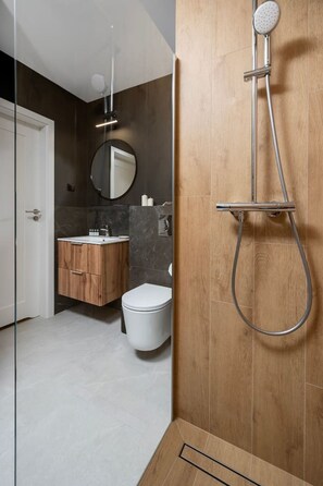 Hair dryer, towels