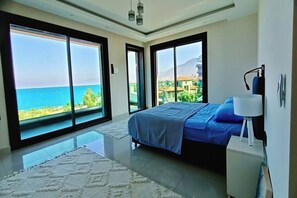 5 多间卧室、客房内保险箱、熨斗/熨衣板、免费 WiFi