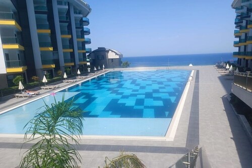 Luxury villa with sea view & 9,000 m² SPA access