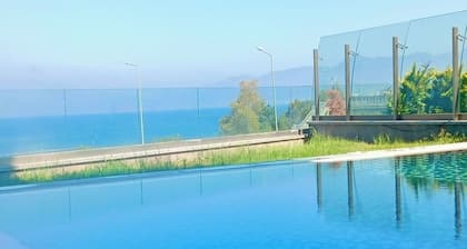 Luxury villa with sea view & 9,000 m² SPA access