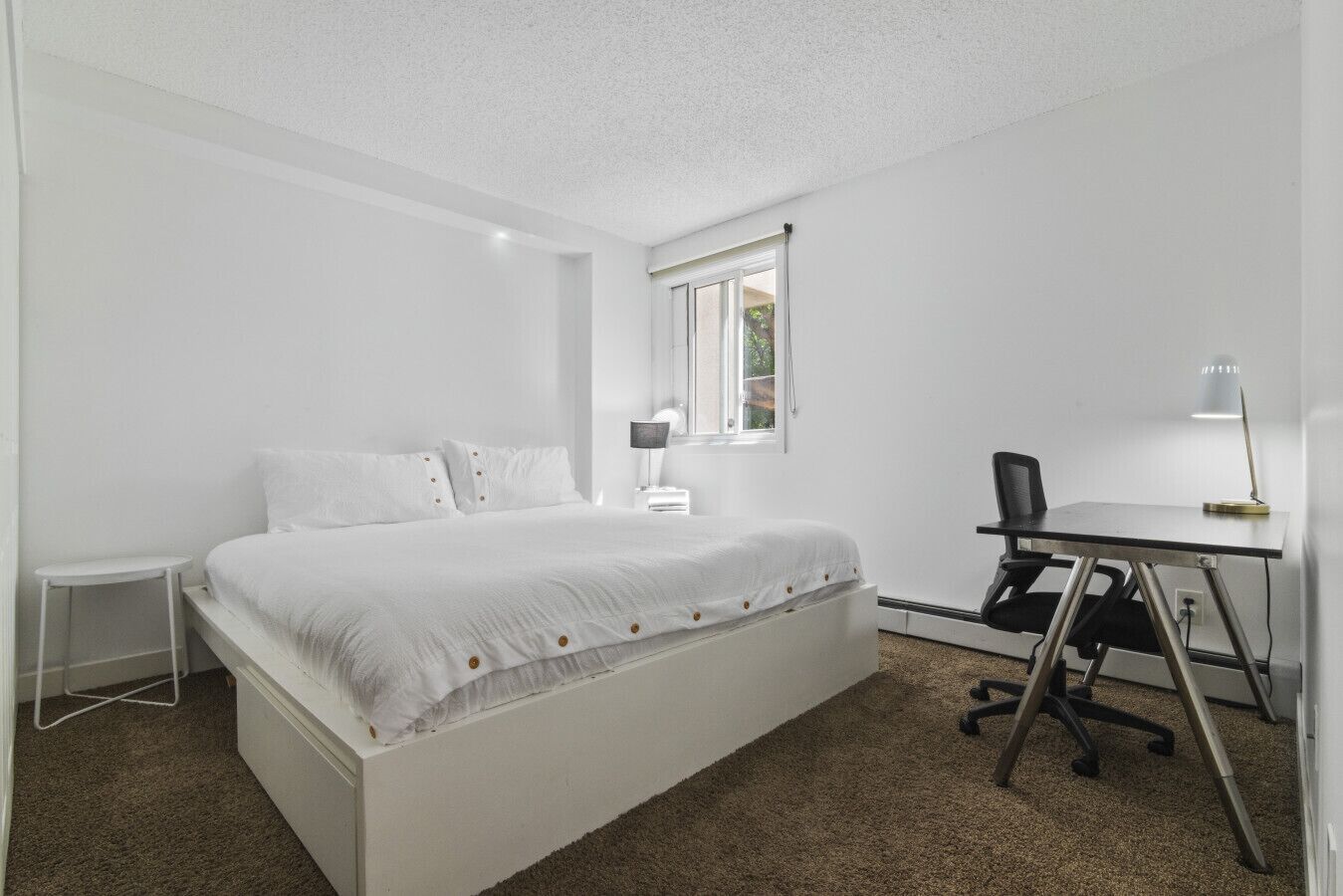 2 bedrooms, iron/ironing board, travel crib, free WiFi