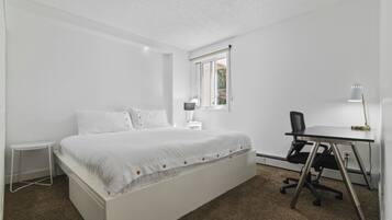 2 bedrooms, iron/ironing board, travel crib, free WiFi